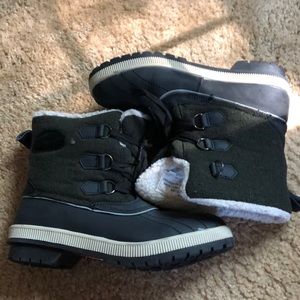 Winter boots
